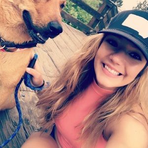 Meet your Posher, Arielle